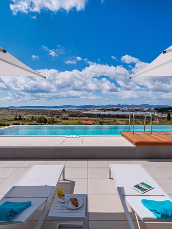 f69ac6_27c45115acd64dceab2ddc3743686d1b~mv2