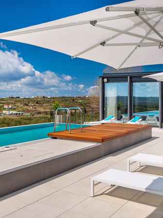 f69ac6_e8b1b6c7f8294e858b1154f7852c3d27~mv2